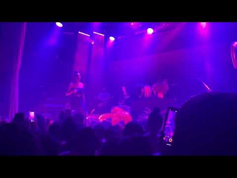 Ari Lennox 40 Shades of Choke